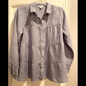 JJill tiered long sleeve button up blouse with collar